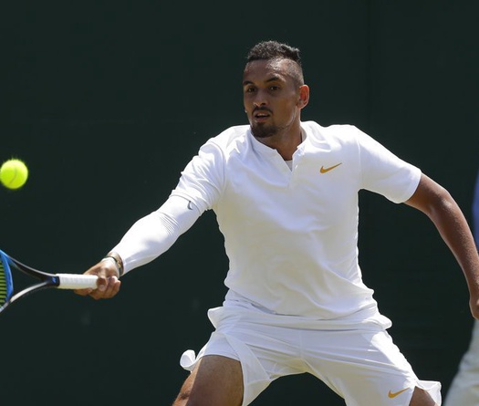 Khoảnh khắc Wimbledon 2018: Đối thủ ngã ngửa vì cú giao bóng của "Siêu quậy" Nick Kyrgios