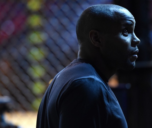 Nỗi đau mất con đã thay đổi cuộc đời Daniel Cormier ra sao?