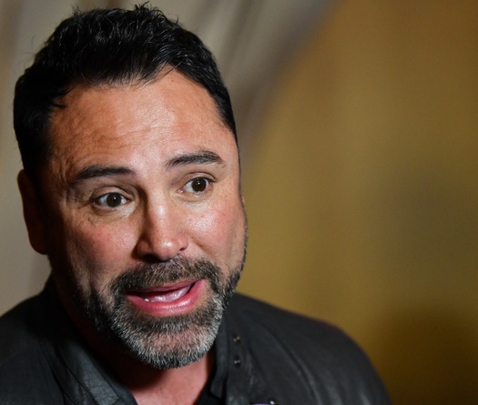 Oscar De La Hoya "phát tởm" với cái cách mà giải đấu trả tiền cho các võ sĩ MMA