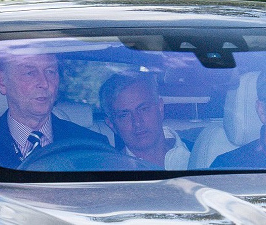 Tiết lộ gây sốc Mourinho bất lực không quản nổi việc tập trung ăn ngủ của cầu thủ Man Utd