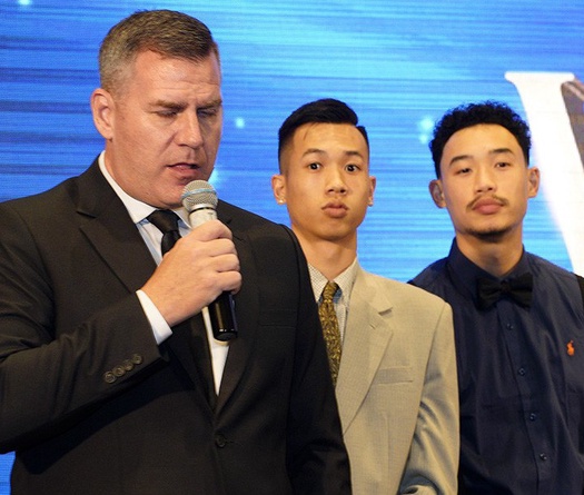 Bất ngờ chuyện HLV Kevin Yurkus cám ơn kình địch Thang Long Warriors khi Cantho Catfish được vinh danh tại VBA Awards 2018