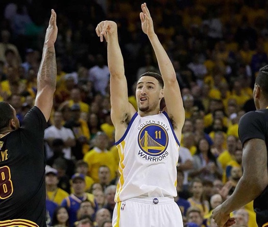 Stephen Curry và Top 10 ngôi sao NBA thực hiện nhiều cú ném 3 điểm nhất 10 năm qua