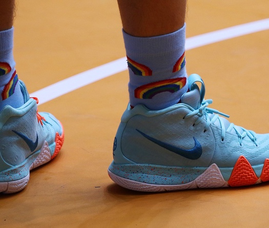 Biệt đội "Kobe Catfish", giày ID đôi của anh em Hoàng - Đạt và những mẫu giày đỉnh nhất tại VBA Finals 2018