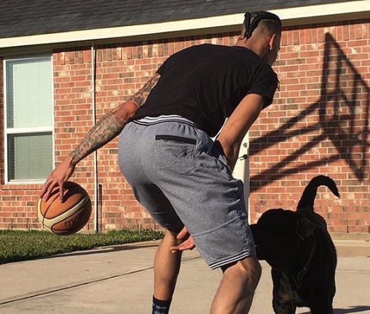 Tin NBA 06/01: Gerald Green tập bóng rổ với chó