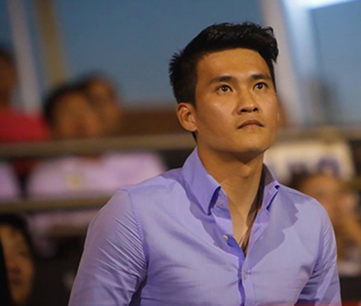 Lê Công Vinh: Nỗi cô đơn và quyết tâm của... con cá sống nhầm bể