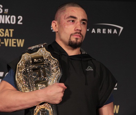 Bản tin MMA 13/1: Robert Whittaker chấn thương, phải rời UFC 221 