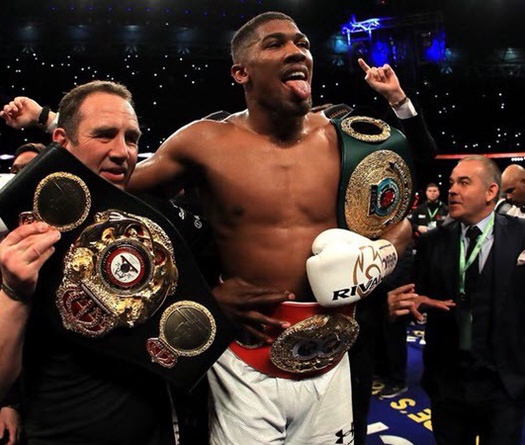 Anthony Joshua thắng Joseph Parker theo cách bất ngờ khó tin