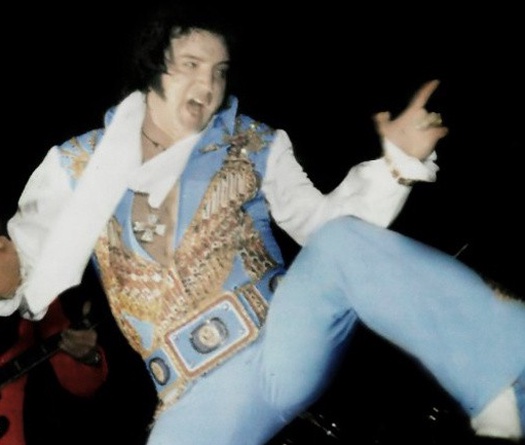 Elvis Presley: Ông hoàng Rock 'n Roll và chiếc đai đen 8 đẳng