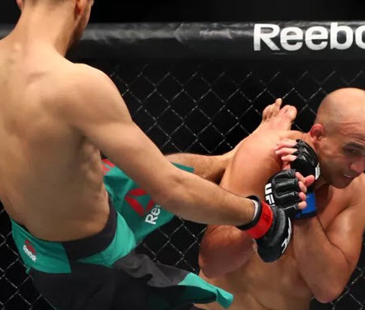 Hậu UFC Fight Night 103: B.J. Penn có nên trở lại với MMA?