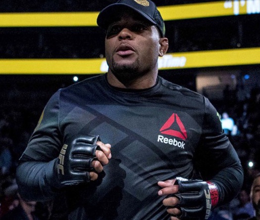 Hậu UFC 200: Lesnar trúng đậm, Cormier xui xẻo