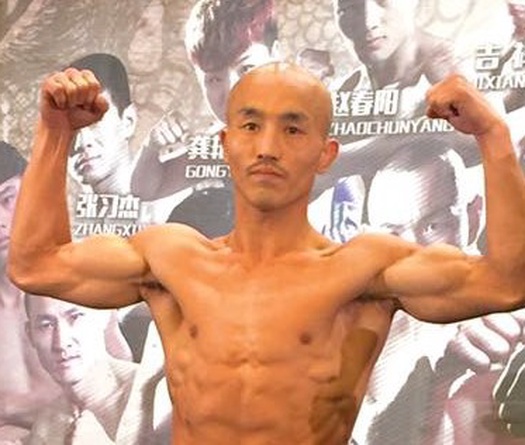 Yi Long cứu vãn danh dự Võ cổ truyền sau "cơn bão" Từ Hiểu Đông?