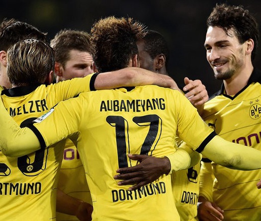 Dortmund 4-1 Stuttgart: Tìm lại niềm vui chiến thắng