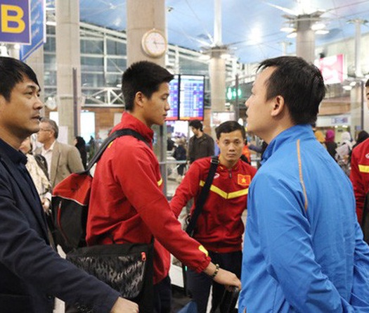 HLV Hữu Thắng muốn chơi “tất tay” 