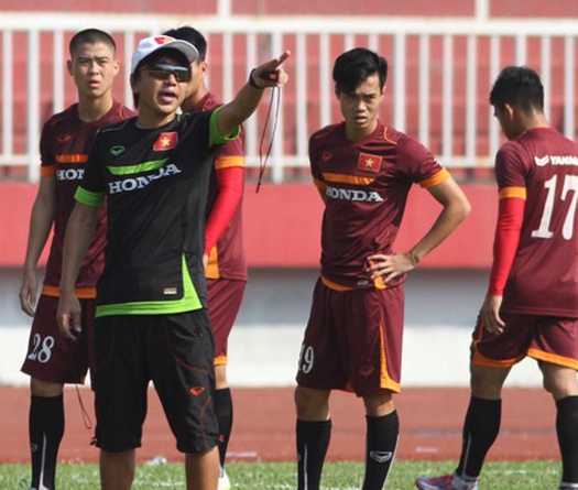 Giới chuyên môn nói gì về cách dùng người của HLV Miura?