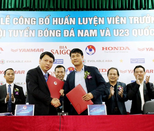 Ra mắt HLV trưởng ĐTQG Nguyễn Hữu Thắng: Giờ là một trang mới
