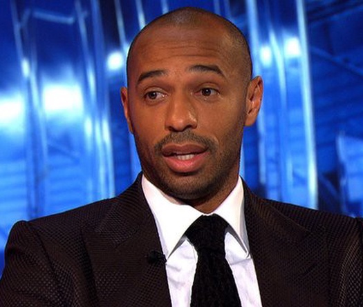 Thierry Henry trách móc Giáo sư vì chấn thương của Sanchez