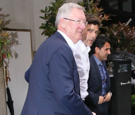 Tottenham biết trước việc Pochettino gặp Sir Alex