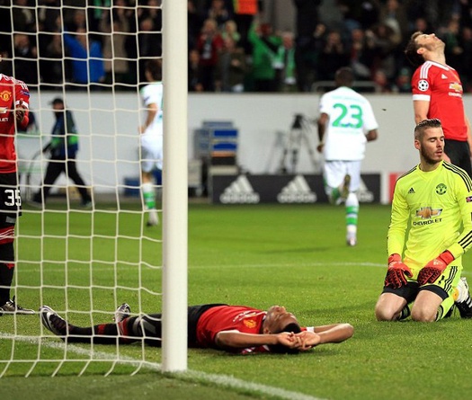 Wolfsburg 3-2 Man Utd: "Thần rùa" cũng không cứu nổi Quỷ đỏ 