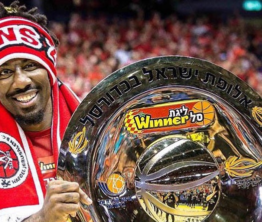 Amare Stoudemire với đoạn kết hài lòng tại đất Thánh