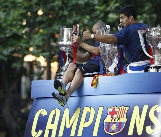 Granada "buông" nên Barcelona sẽ sớm ăn mừng chức VĐ La Liga?