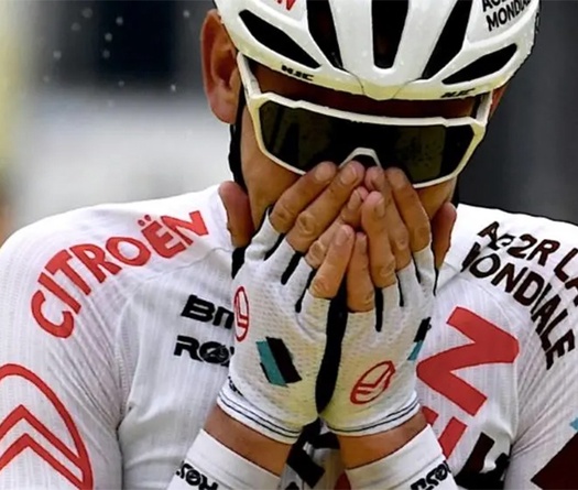 O'Conor bất ngờ lên tốp đầu, Pogacar xuất sắc giữ áo vàng Tour de France 