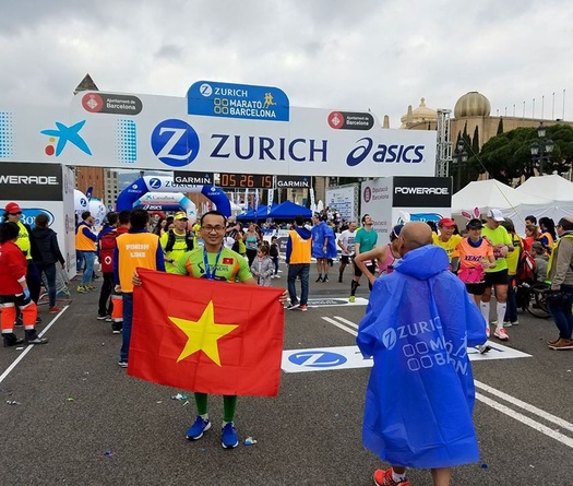 Barcelona Marathon: Pacer từng dự Paralympic "vô tình" vô địch