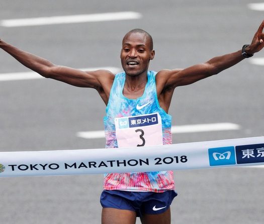 Yuta Shitara lội ngược dòng phá vỡ sự thống trị người Kenya