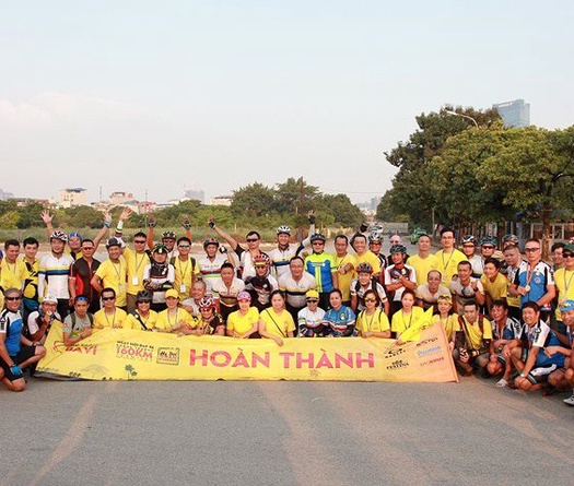 Hà Nội Gran Fondo 2016: 350 VĐV sôi nổi chinh phục thử thách đạp xe 160km