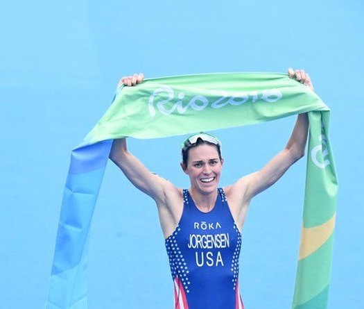 Olympic 2016: Nữ kiểm toán thuế của E&Y đoạt HCV 3 môn phối hợp