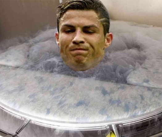 Các "sao" bóng đá quốc tế dùng nhiệt nóng hay lạnh để trị chấn thương?