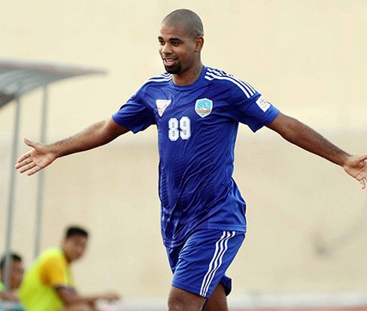 Claudecir ấn tượng nhất trong trận hòa FLC Thanh Hóa với QNK.Quảng Nam