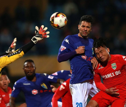 HLV Trần Bình Sự: Trọng tài là vấn đề muôn thuở