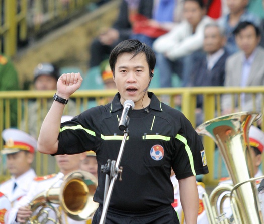 Trọng tài từng dính nghi án nhận hối lộ: "Nghề trọng tài bạc lắm!"