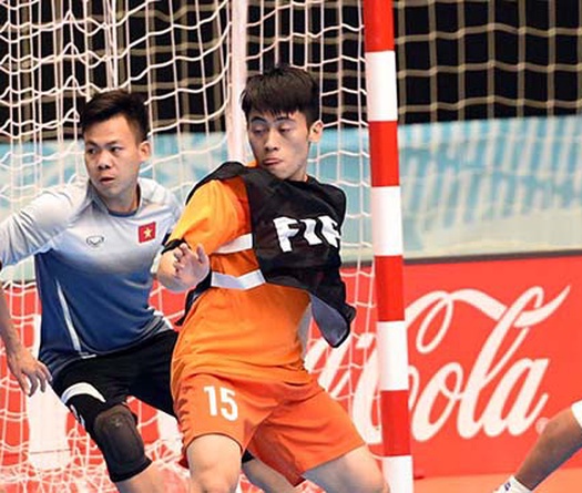 Futsal Việt Nam cố gắng thua ít khi gặp ĐT Nga ở vòng 1/8