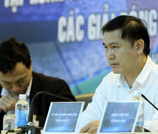 Chủ tịch VPF trăn trở: "Làm thế nào để niềm tin với trọng tài tăng lên?"