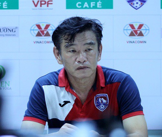 Suýt mất điểm trước Nam Định, HLV Phan Thanh Hùng trách Ban kỷ luật VFF