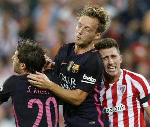 Barcelona và "quả đấm thép" hành lang phải