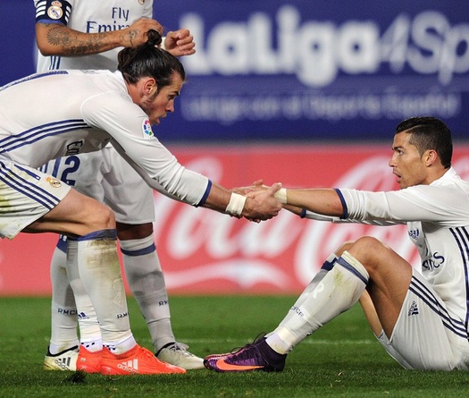 “Đôi cánh” Ronaldo-Bale không bay, Real loay hoay tìm bàn thắng