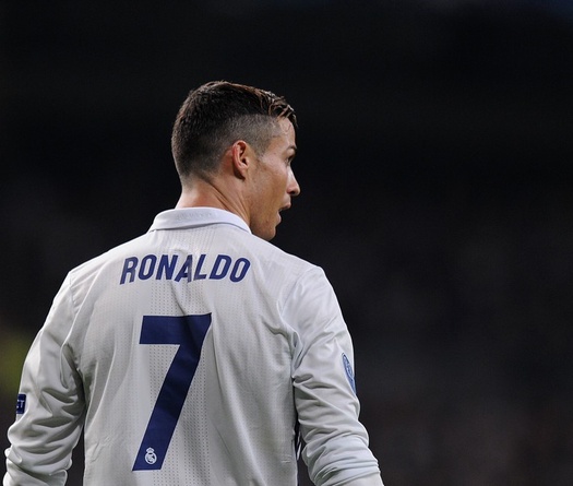 Real Madrid sốt sắng chăm sóc sức khỏe cho Ronaldo 