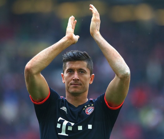 Ngay lúc này, Bayern cần Lewandowski "lên tiếng"