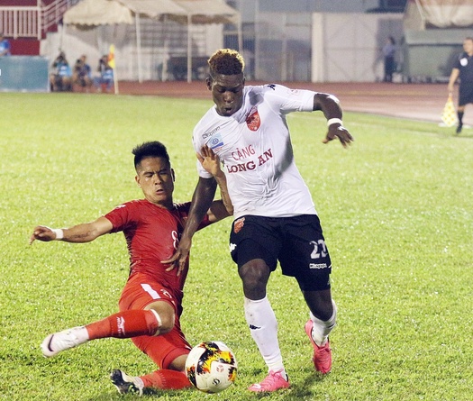 Điểm mặt những đội tranh 1,5 suất lên và xuống hạng V.League 2018