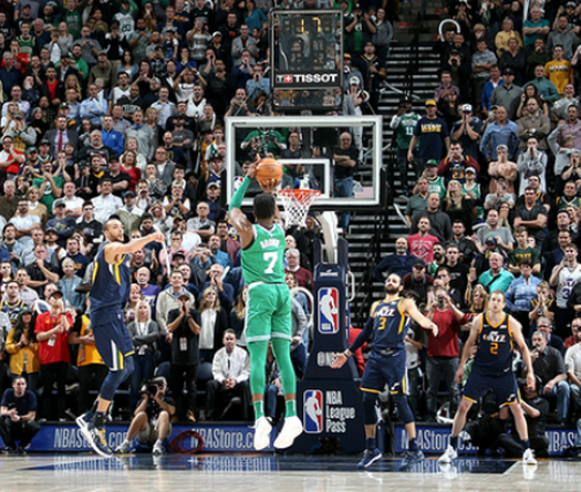 Kết quả NBA 29/03: Jaylen Brown giúp Celtics hạ Jazz nghẹt thở