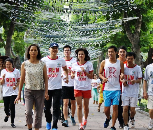 Chùm ảnh: Ngọc Châm, Duy Khoa khởi động "Chạy vì trái tim"