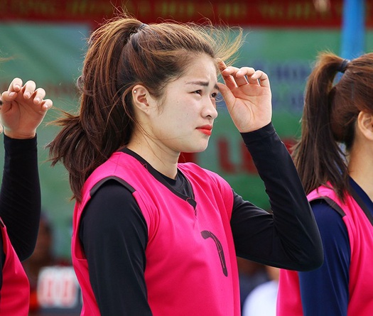 Chùm ảnh: Những bóng hồng nóng hơn cả cái nắng 39 độ tại Giải Sông Mao