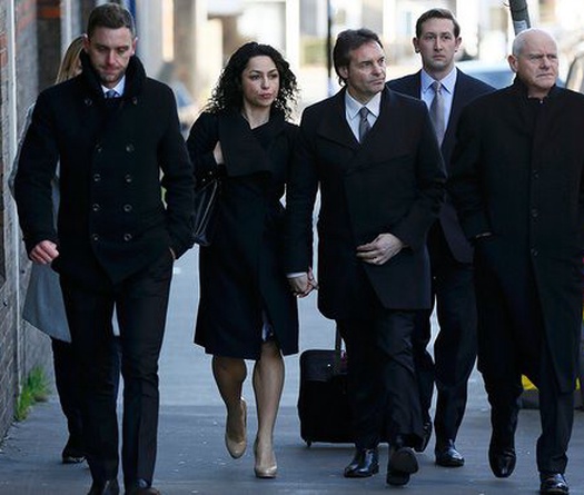 Nữ bác sĩ Carneiro yêu cầu Mourinho công khai xin lỗi