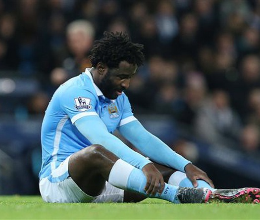 Cầu thủ Stoke City lĩnh trọn ‘quả mông’ của Bony
