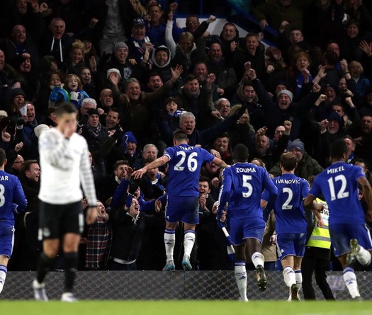 Những pha bóng ngẫu hứng nhất vòng 22 Premier League