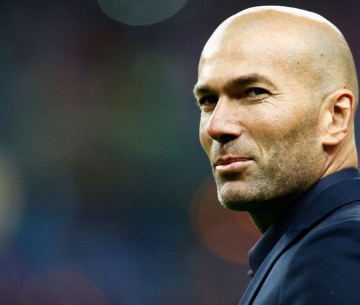 Zidane ngượng chín mặt vì kẹo cao su