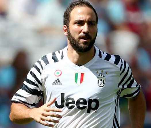 Gonzalo Higuain: "Lợn con" 90 triệu euro vẫn đá tốt?