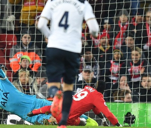 Liverpool lại đỏ khi Sadio Mane hết đen đủi